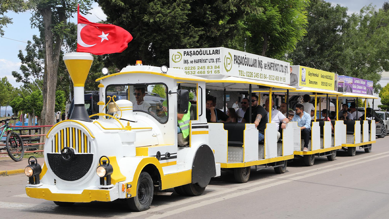 Karamürsel Festival Treni tüm gözlerini üzerine çekti!