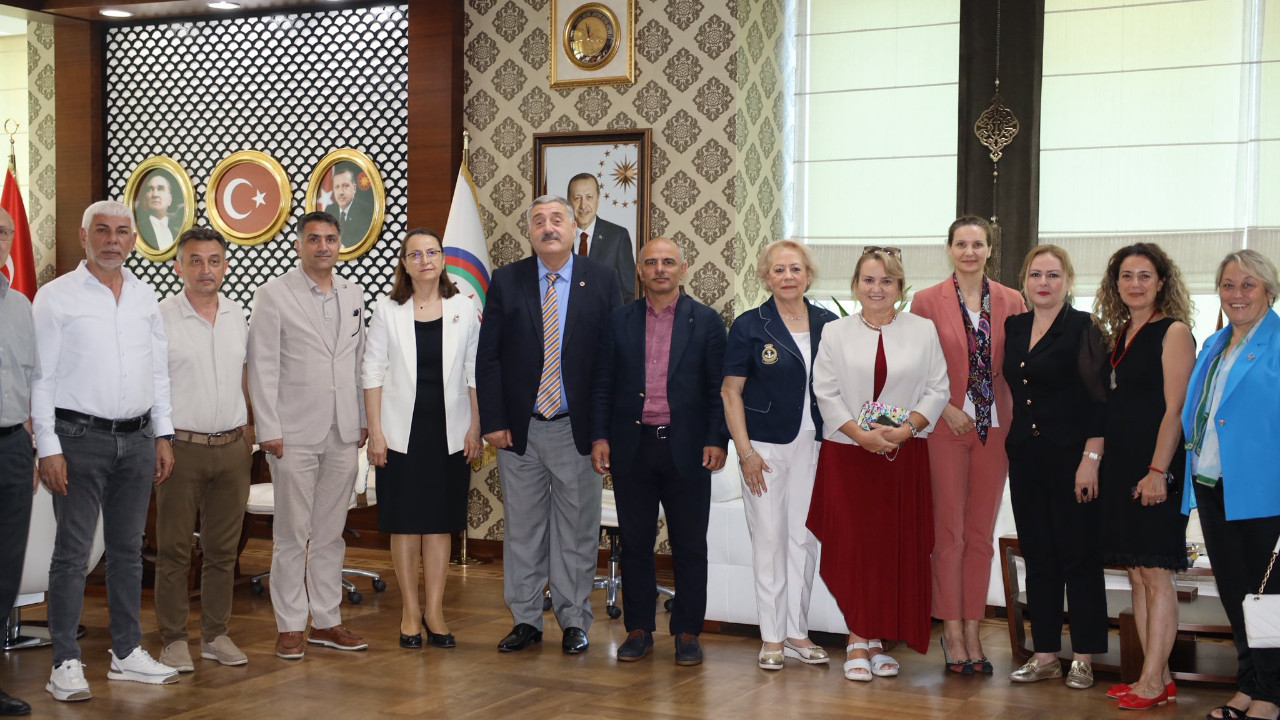 Şener Söğüt , Körfez Kent Konseyi'ni misafir etti