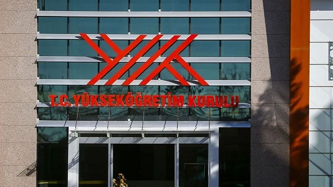 YÖK, yurt dışı FETÖ/PDY ile bağlantılı kurumların listesini açıkladı