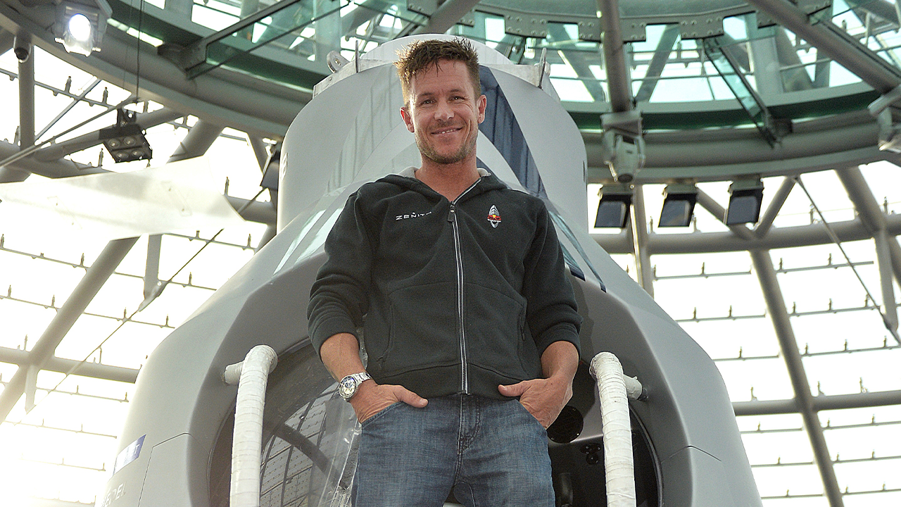 Uzaydan atlayan adam hayatını kaybetti!