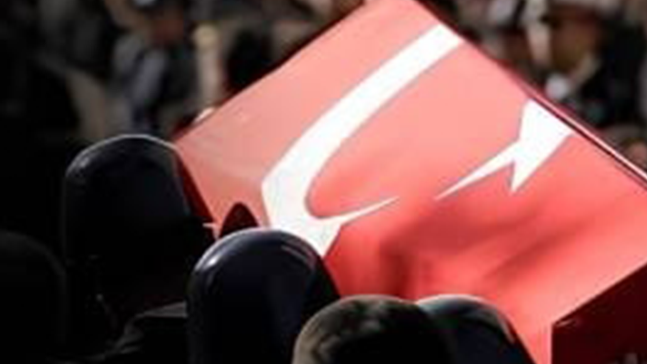 Edirne’de meydana gelen araç kazasında 1 asker şehit oldu