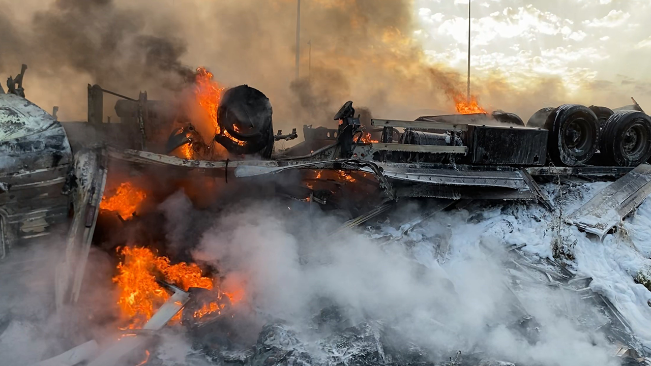 Aksaray'da dehşet anları: TIR alev topuna döndü!