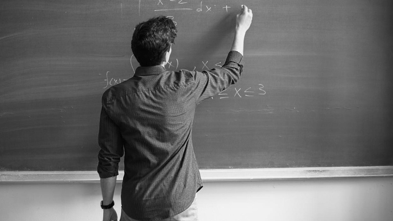 Ücretli Öğretmenlik Başvurusu Ne Zaman 2025? MEB Ücretli Öğretmenlik Başvurusu Nereden Yapılır?