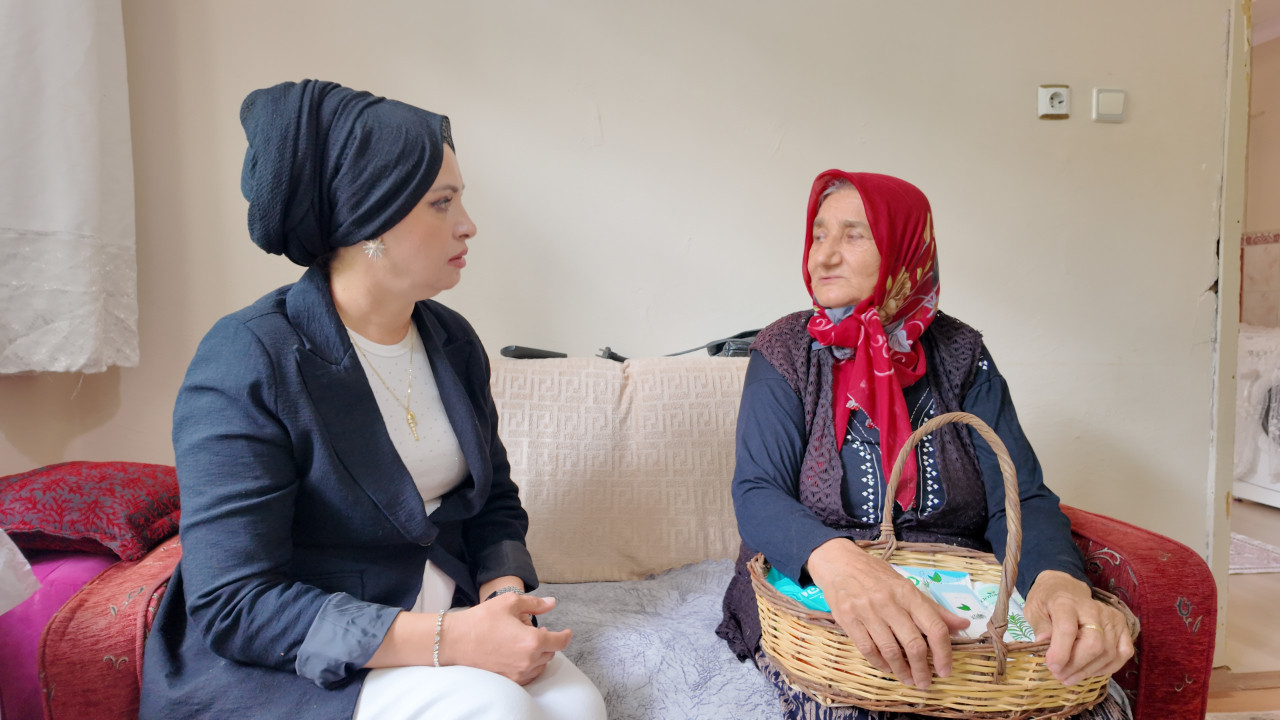 Büyükşehir ekipleri ev ziyaretlerine devam ediyor