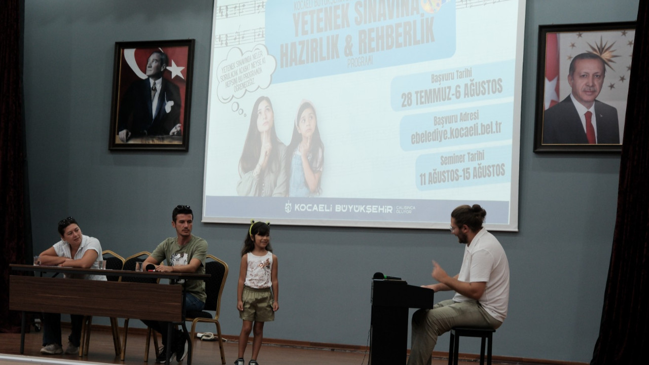 Büyükşehir Konservatuvarı’nda rehberlik semineri başladı