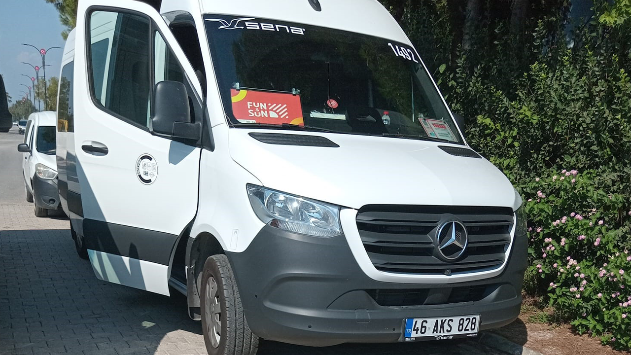 Tur minibüsü şoförü aracında ölü bulundu!