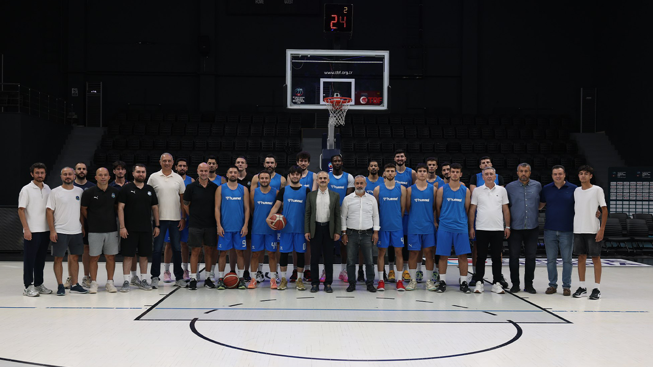 Bünyamin Çiftçi'den Çayırova Belediyesi Basketbol Takımı’na ziyaret