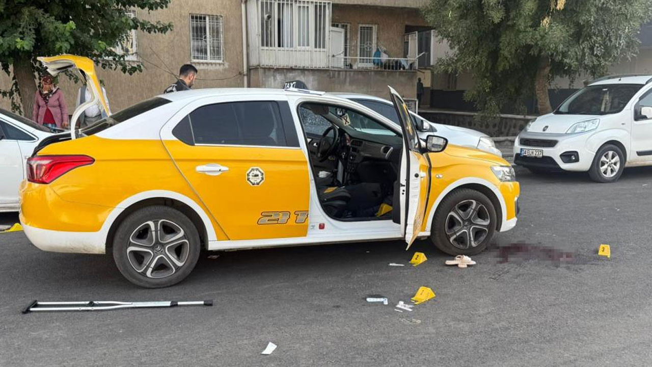 Boşanma aşamasındaki şahıs, önce eşini öldürdü sonra intihar etti