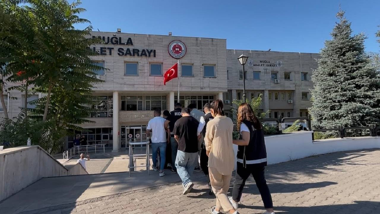30 milyon TL'lik dolandırıcılık ekibinin 6 sı da tutuklandı