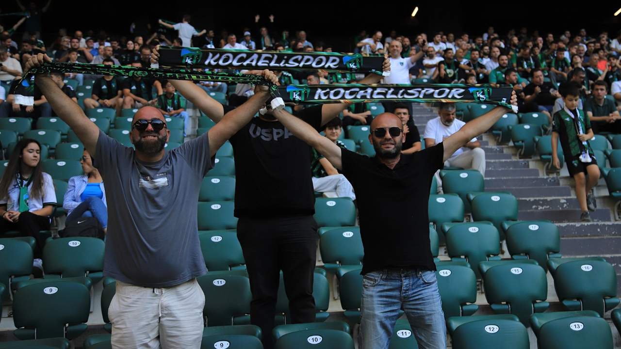 Kuzey Kale Arkası tribünlerinde yüzde 40 indirim!