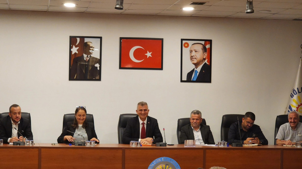 Ali Yıldırım Sezer muhtarlarla bir araya geldi