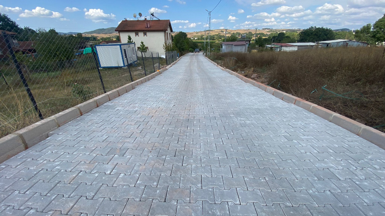 Kırsal kesimde yol çalışmaları devam ediyor