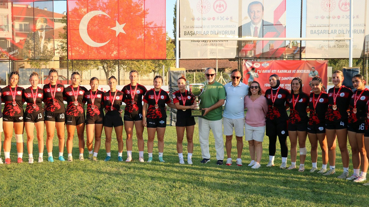 Körfez'de kupa ve madalya yağmuru!