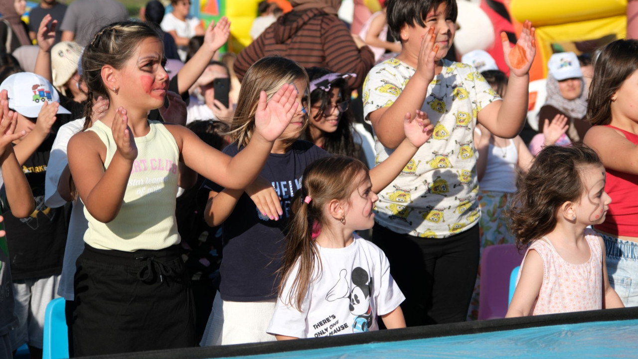 'Çık Dışarıya Oynayalım' etkinliği Kocaelili çocukları eğlendirdi