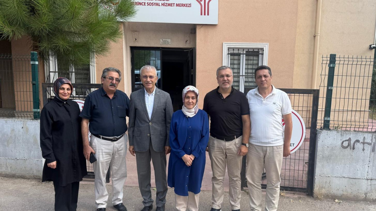 Ömer Çeker: Enflasyonla maaş artışı uymuyor