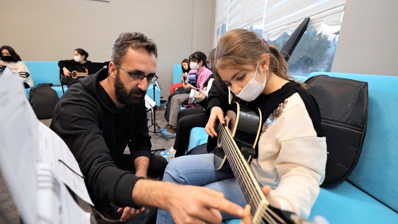 Başiskele'de müzik okulu kayıtları başlıyor