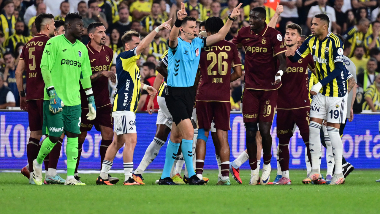 Fenerbahçe-Trabzonspor maçından itirazlar yükseliyor! Top çizgiyi geçti mi?
