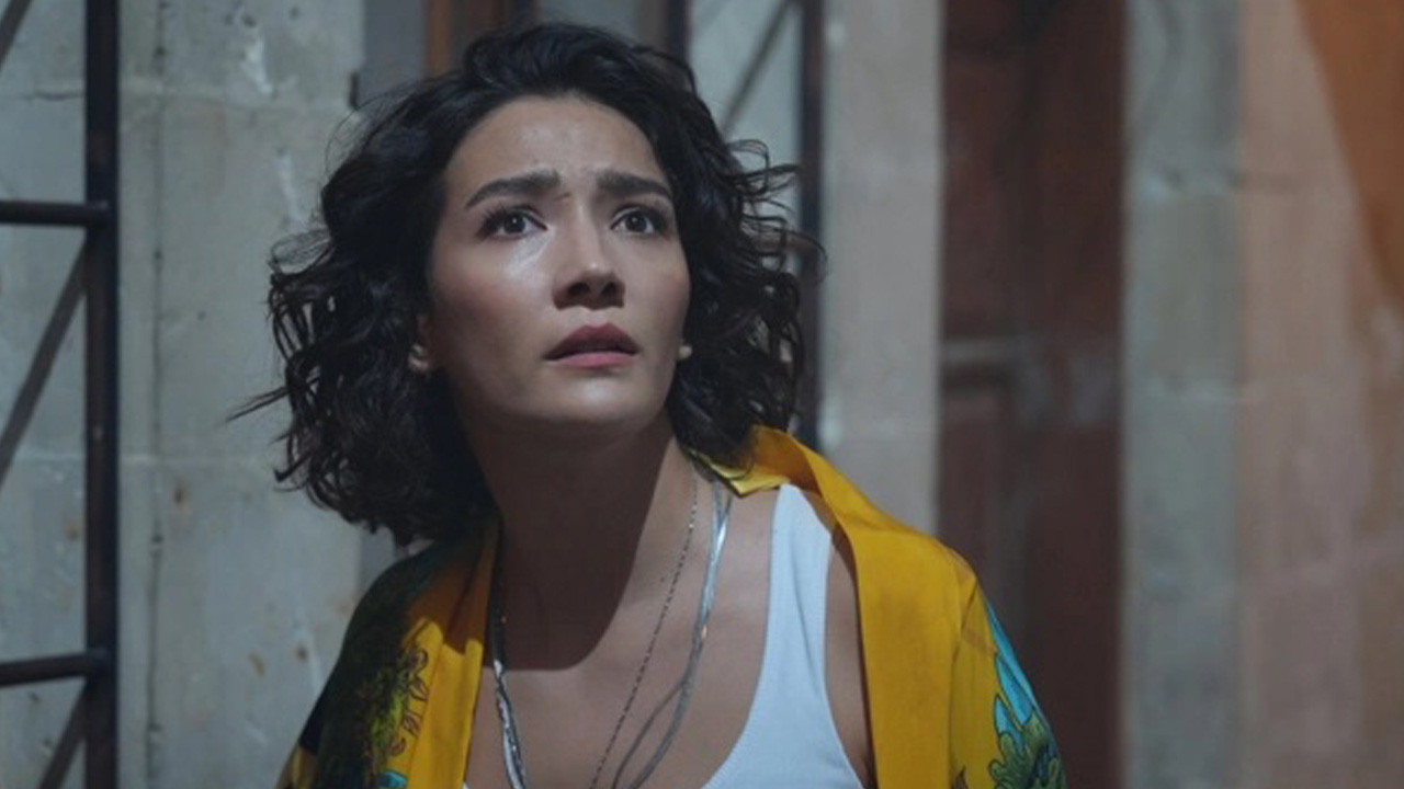 Halef Melek Kim? Aybüke Pusat Kimdir, Kaç Yaşında, Nereli? Aybüke Pusat Dizileri ve Filmleri