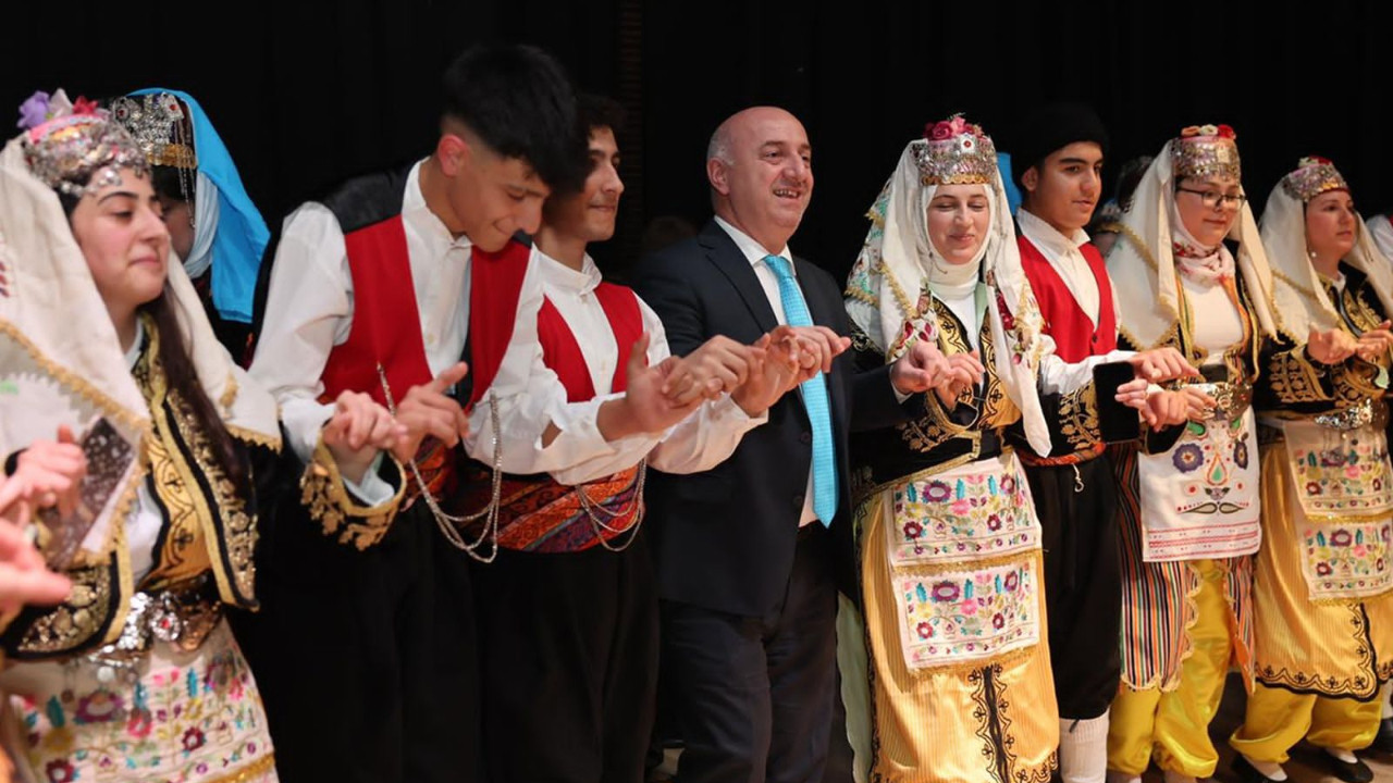 Halk oyunları kursu yeni dönem kayıtları başladı