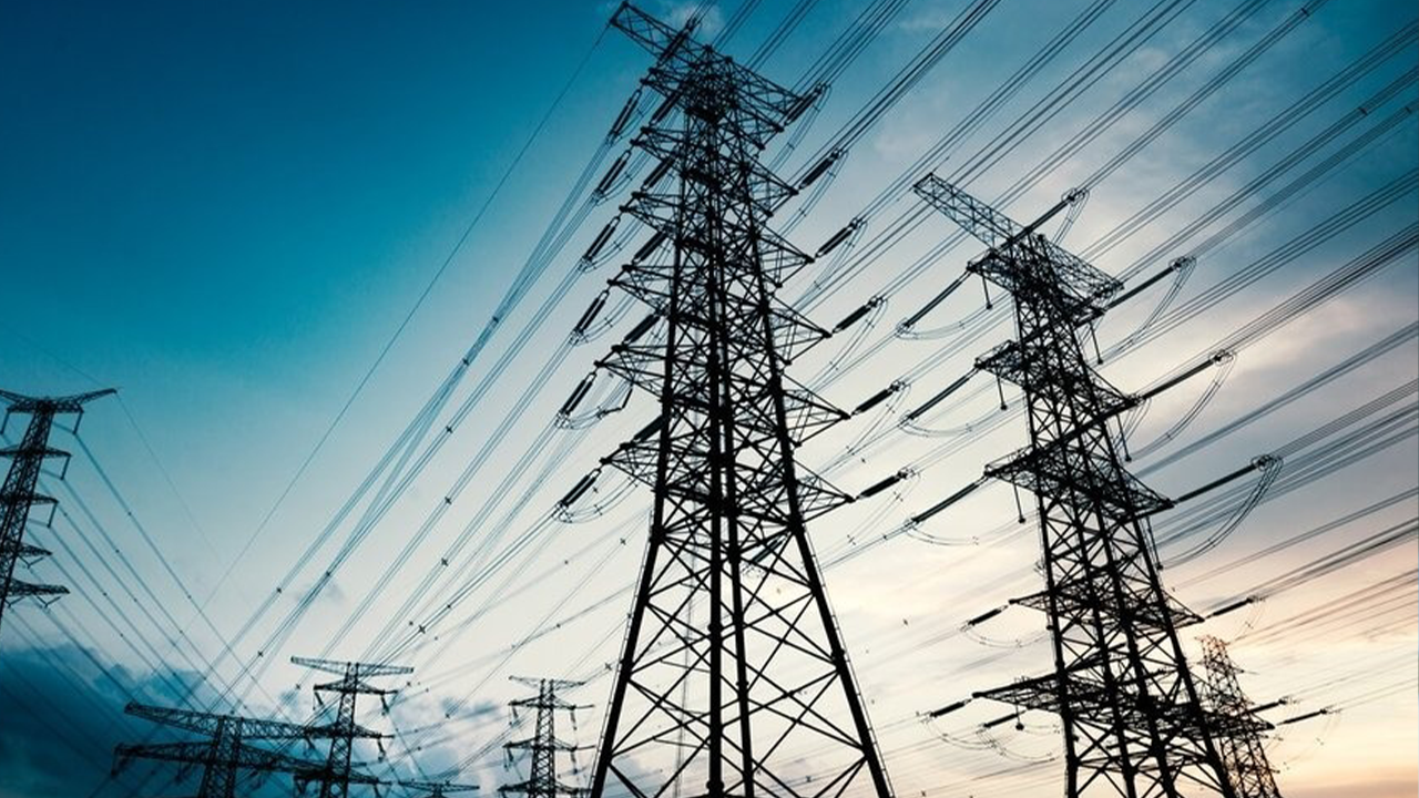 Başkentin göbeğinde saatlerdir elektrik yok! Vatandaş isyanda: “Beyaz eşyalar bozuldu”