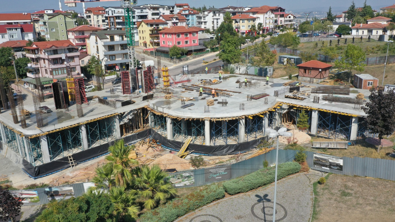 Başiskele'de Oyuncak Müzesi ve Etüt Merkezi'nin inşaatı yükseliyor