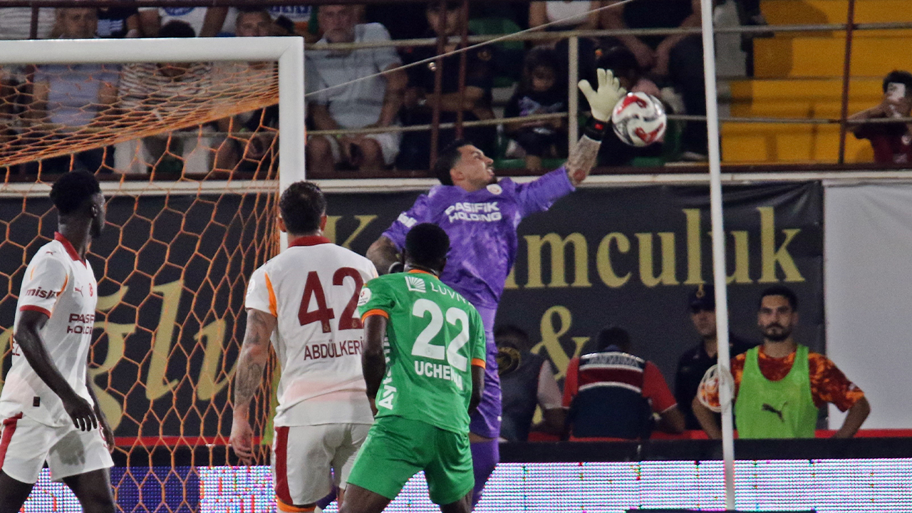 Galatasaray'ı galibiyete Uğurcan uçurdu! 0-1