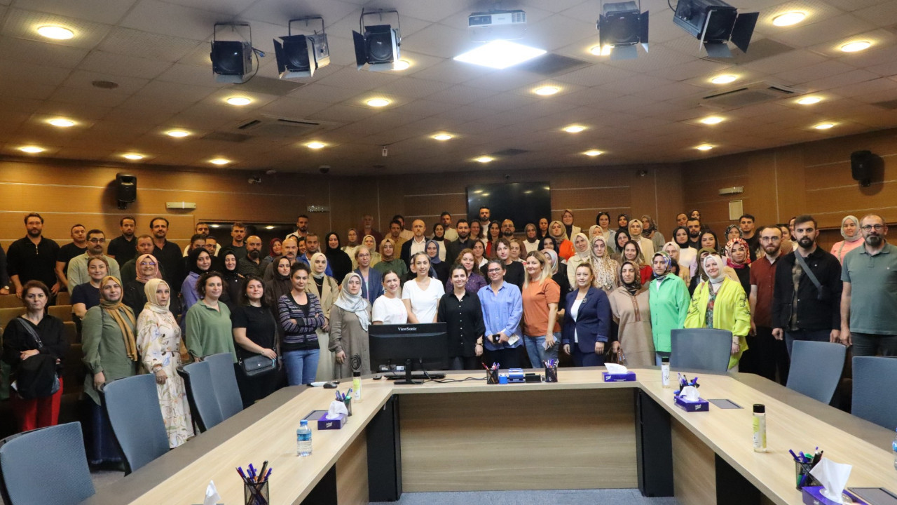 Kocaeli Büyükşehir Belediyesi'nden personele hem mesleki hemde akademik katı