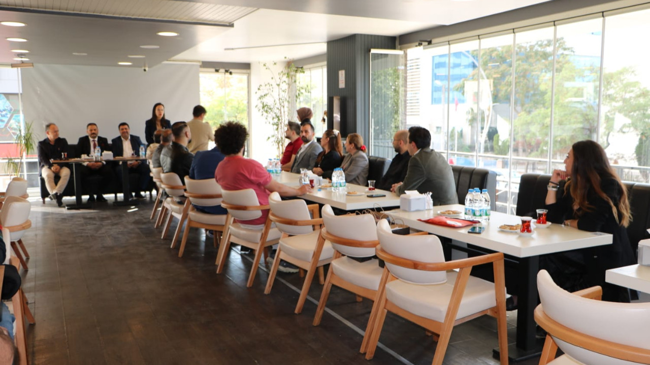 Zafer Partisi'nden Gebze'de üye buluşması