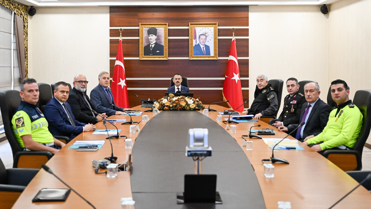 İlhami Aktaş, Karayolu Trafik Güvenliği Eylem Planı toplantısına katıldı