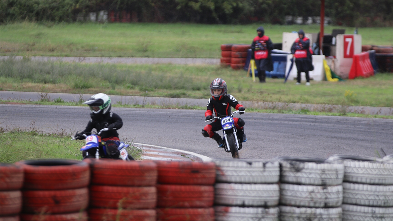 Türkiye Süpermoto Şampiyonası'nın 5. ayağı Kocaeli'de yapıldı