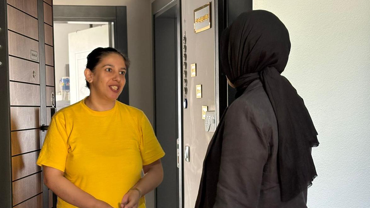 Başiskele'de, bebeklerin ilk hediyesi Yasin Özlü'den