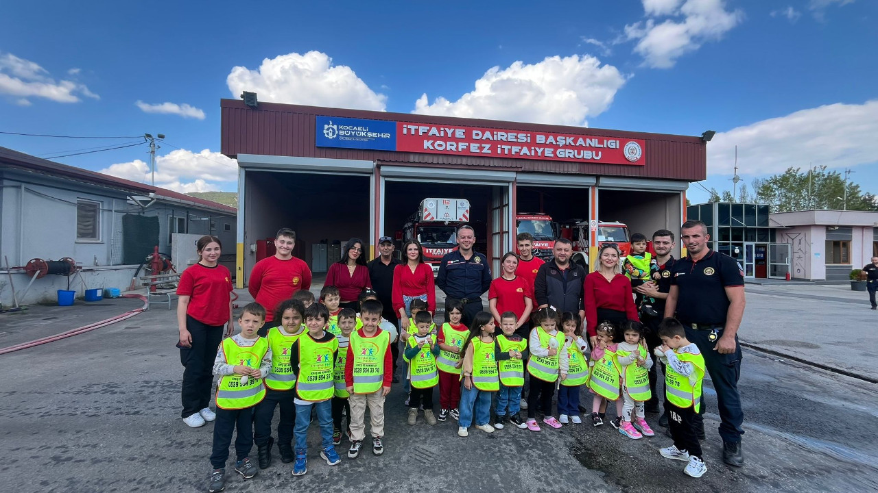 Minikler itfaiyecilik mesleğiyle tanıştı