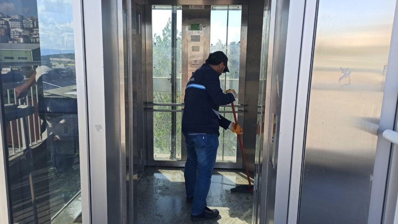 Gebze'de üst geçit asansörlerine periyodik bakım