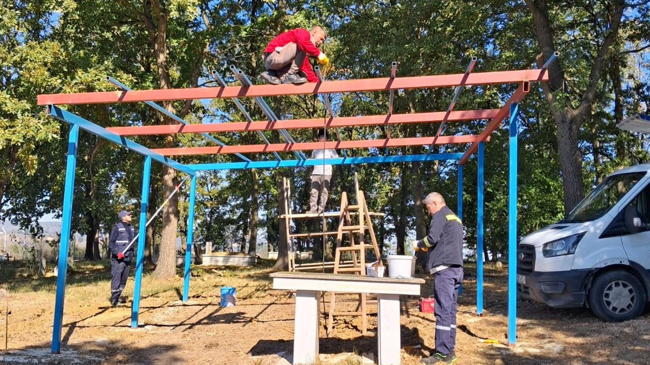 İzmit Belediyesi'nden köye sundurma