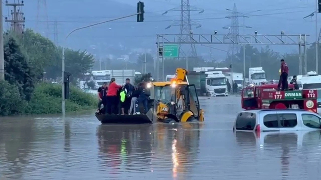 HATAY OKUL TATİLİ SON DAKİKA | 20 Ekim Pazartesi Hatay'da Okullar Tatil Mi?