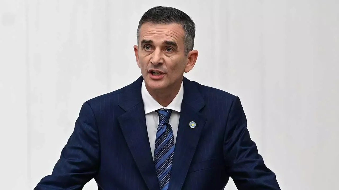 Sakarya Milletvekili Ümit Dikbayır'ın katılacağı parti belli oldu