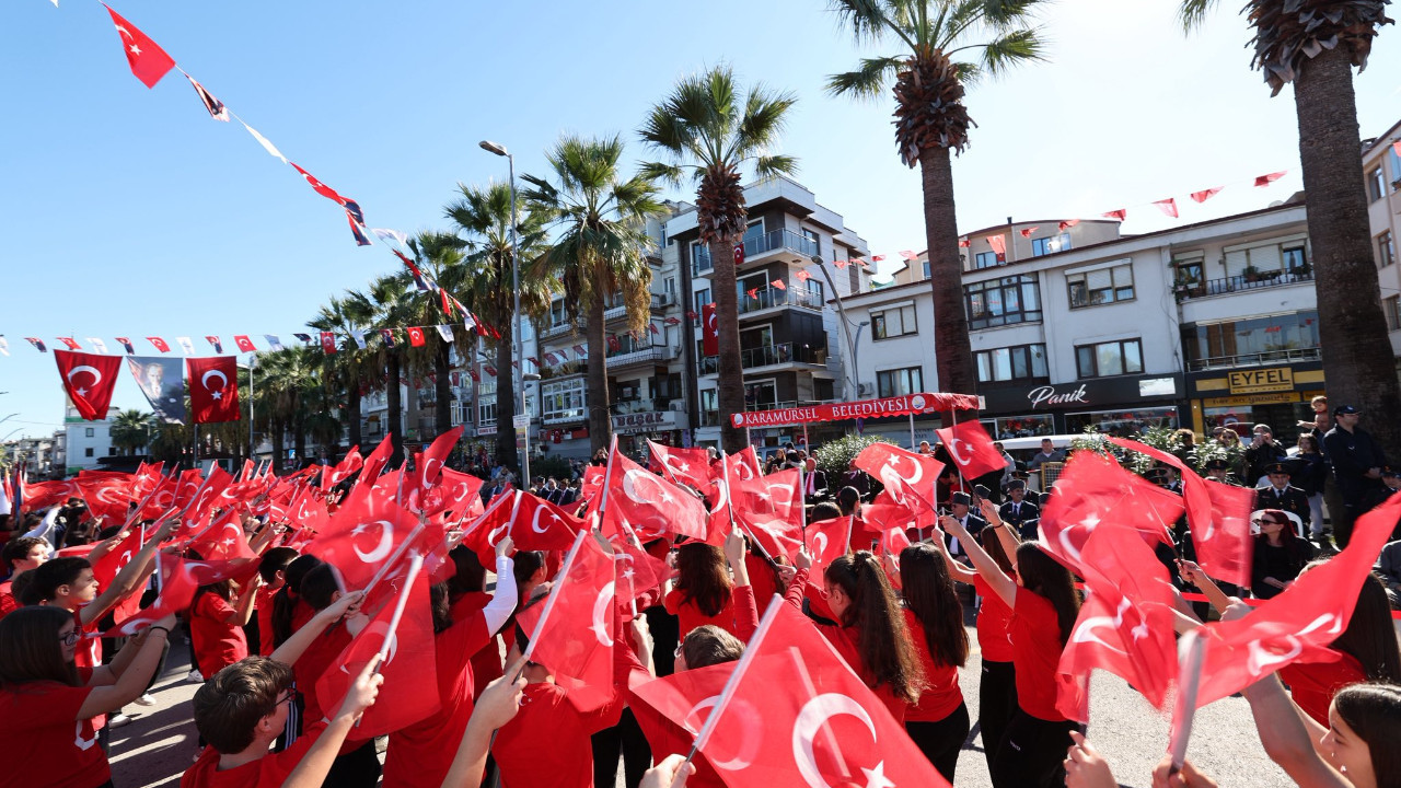 Karamürsel'de Cumhuriyet Bayramı coşkusu