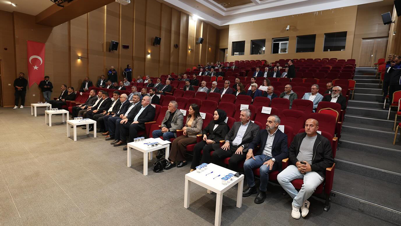 Dilovası'nda meclis toplantısı gerçekleştirildi