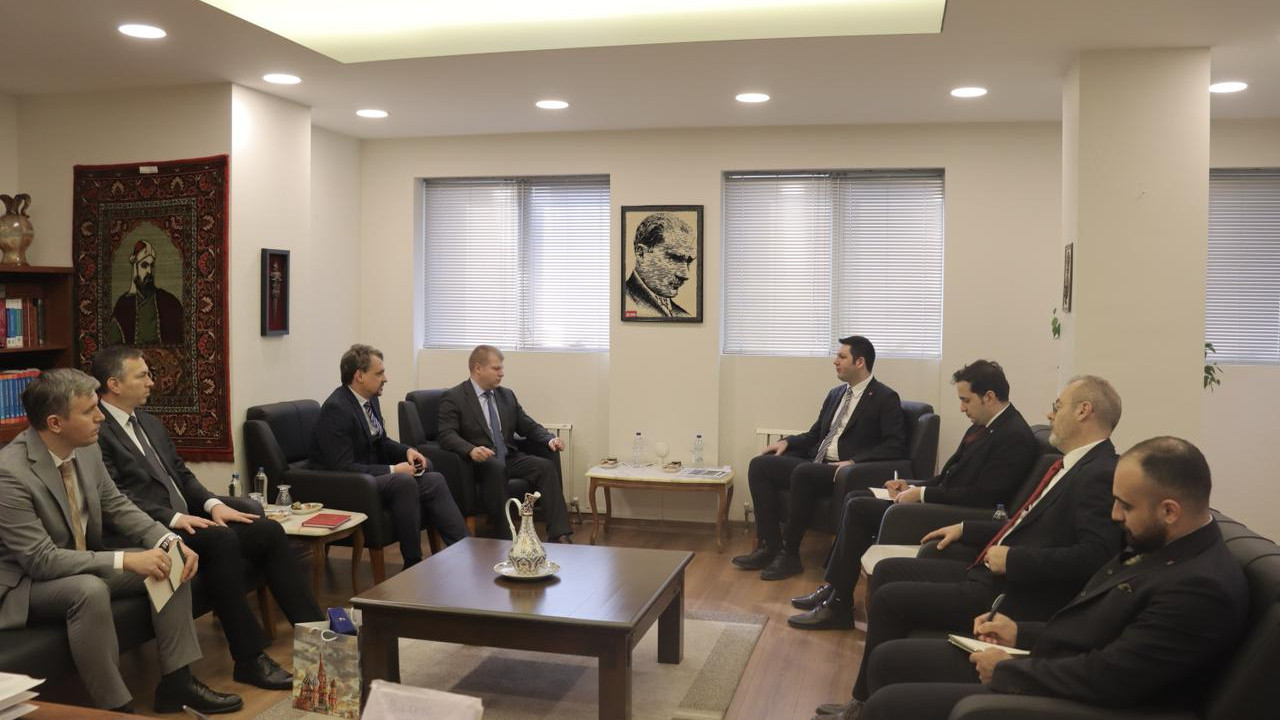 Rus heyeti, Vatan Partisi'ni ziyaret etti