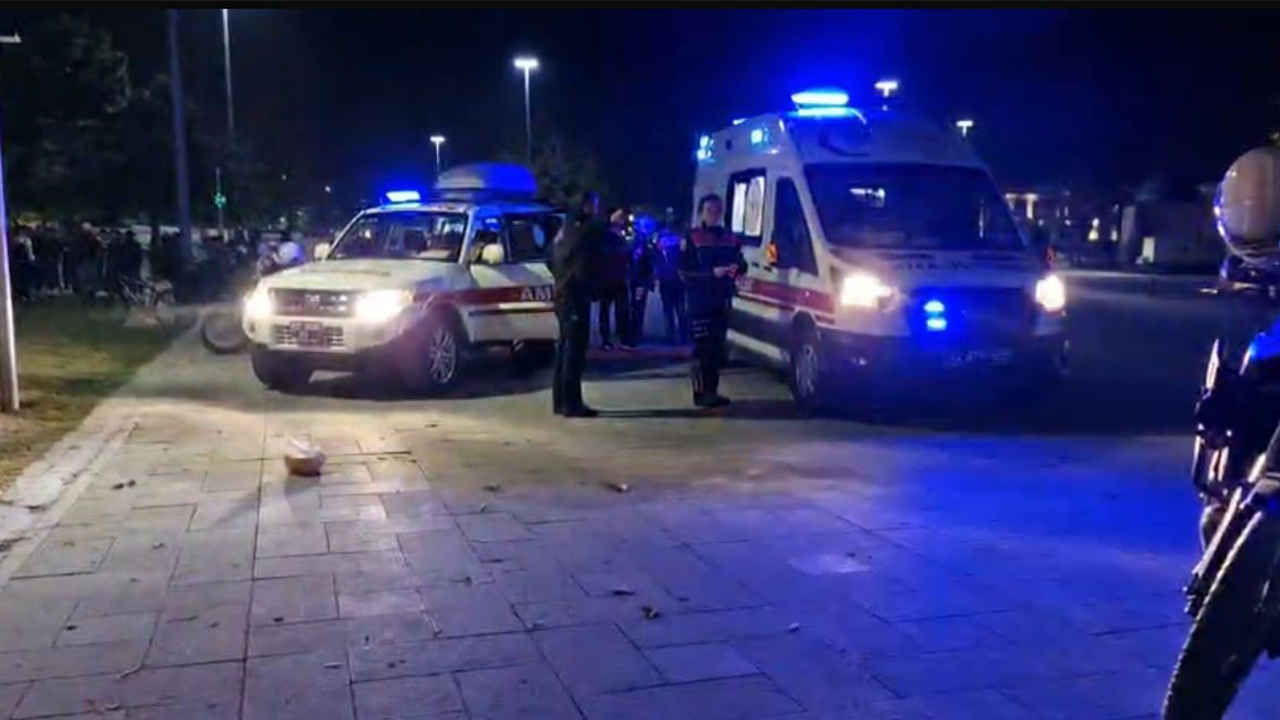 Çıkan kavgada bıçaklanan çocuk hayatını kaybetti!