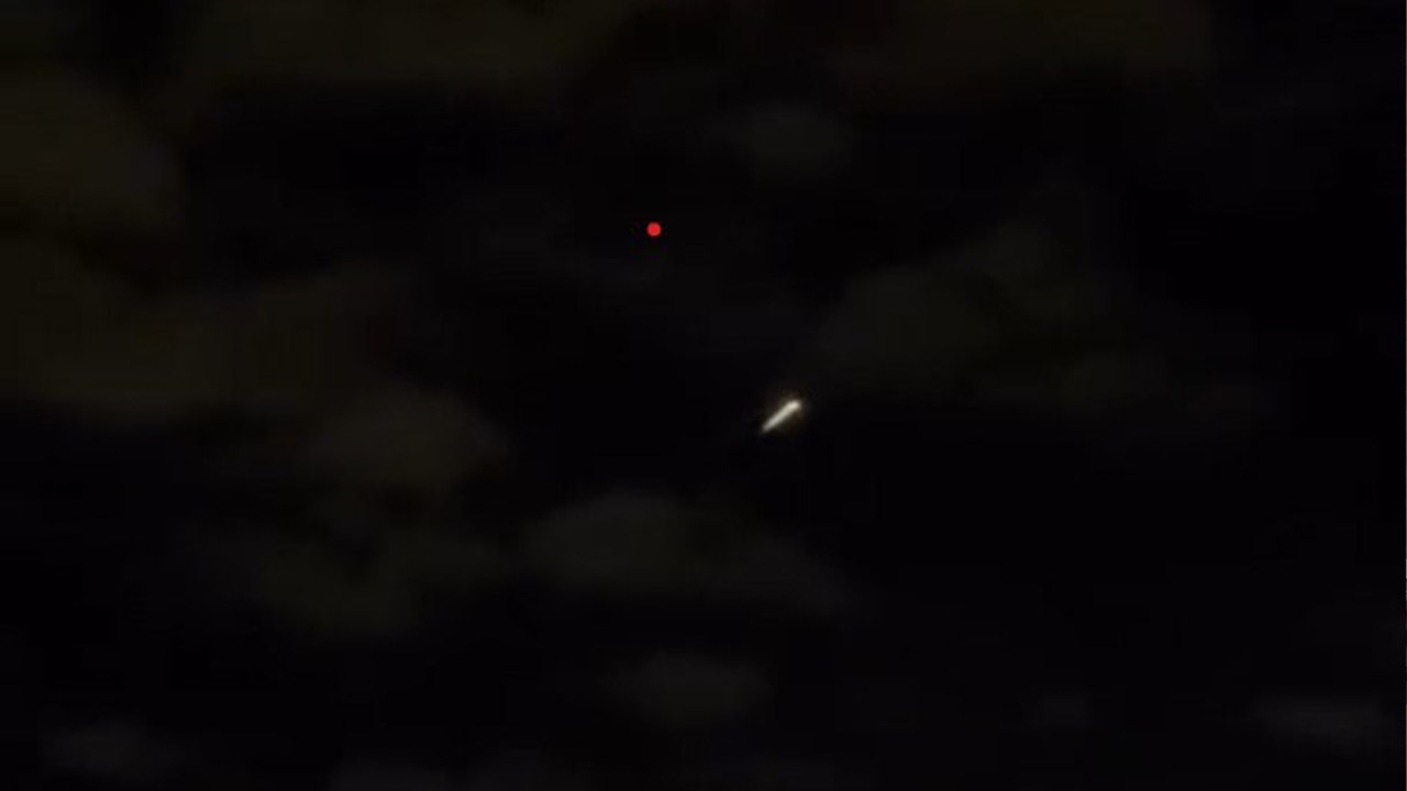 Görenler gözlerine inanamadı! İstanbul'a göktaşı düştü iddiası!