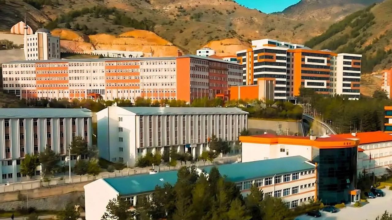 GÜMÜŞHANE ÜNİVERSİTESİ REHİNE KRİZİ SON DAKİKA (26 KASIM 2025) Gümüşhane Üniversitesinde Ne Oldu?