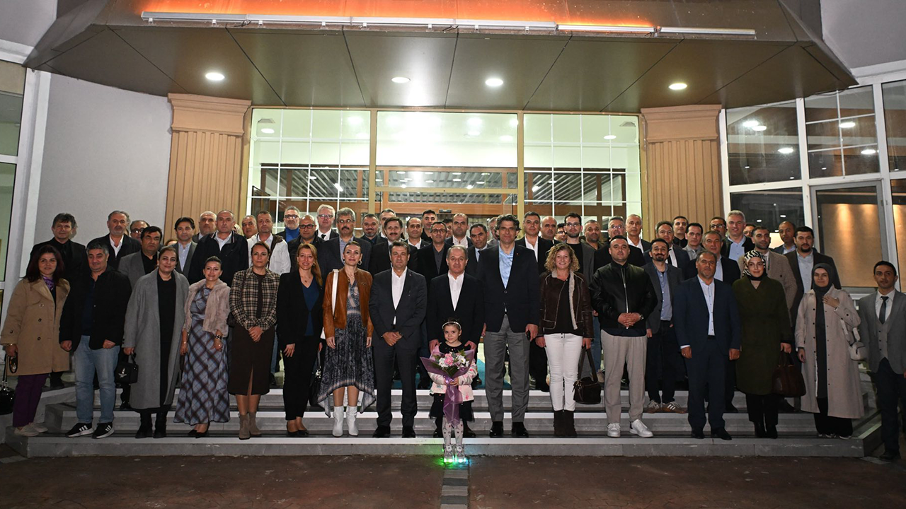 Mustafa Kocaman: Kartepe’nin gelişiminde öğretmenlerimizin emeği çok büyük