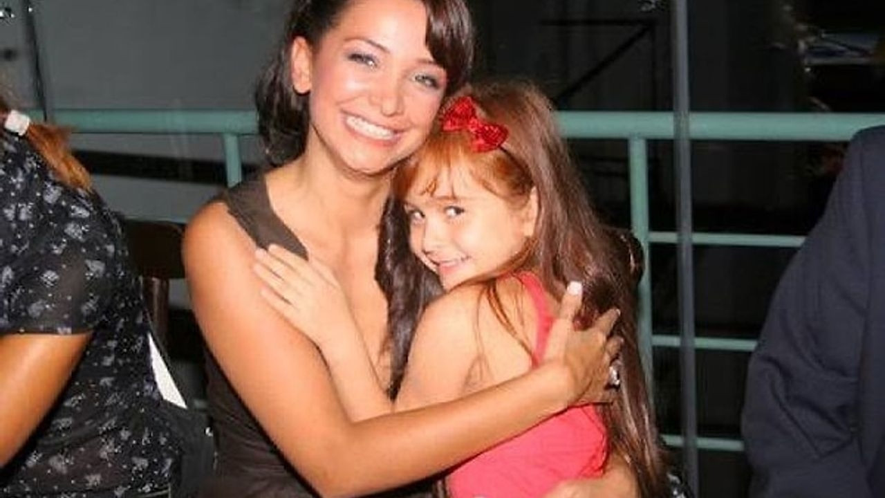 Gündem olmuştu: Evrim Akın 7 yıl önceki mesajları paylaştı