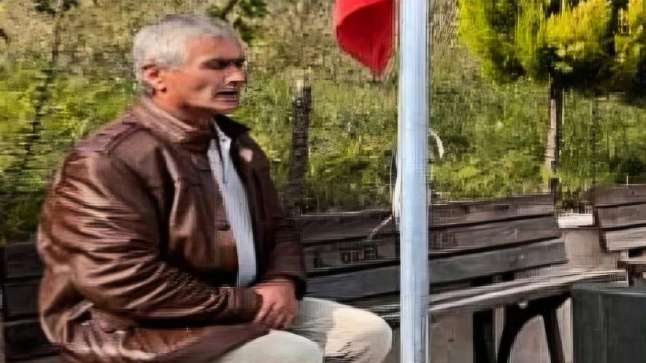 Şehit babasına yazdığı cezayı kendi ödedi