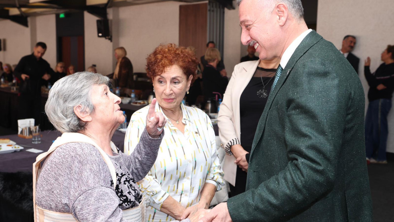 Tahir Büyükakın: Sizler başımızın tacısınız