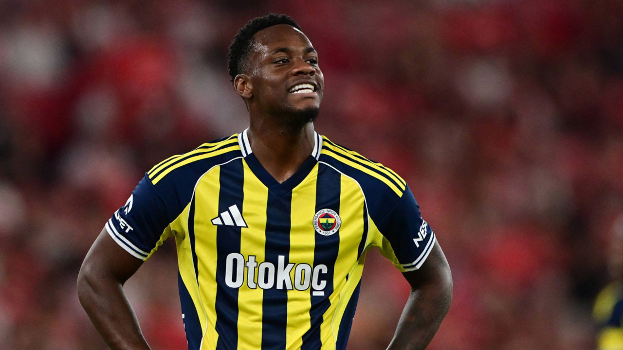 UEFA'dan Jhon Duran'a 2 maç ceza