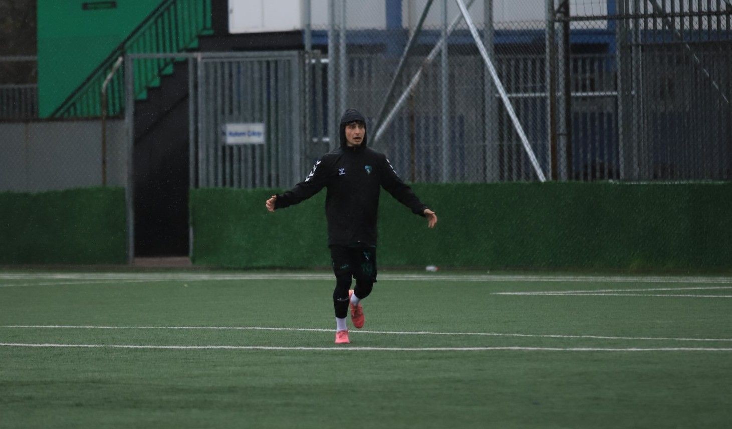 Kocaelispor - Balıkesirspor: 2-1 "U-19 Maçı - Foto Galeri" - Resim: 1