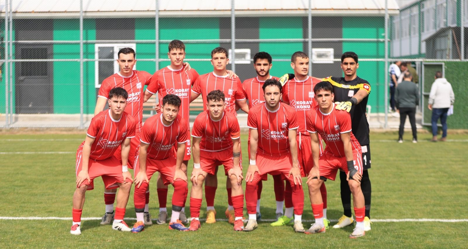 Kocaelispor - Ayvalıkgücü Belediyespor maçının fotoğrafları - Resim: 1