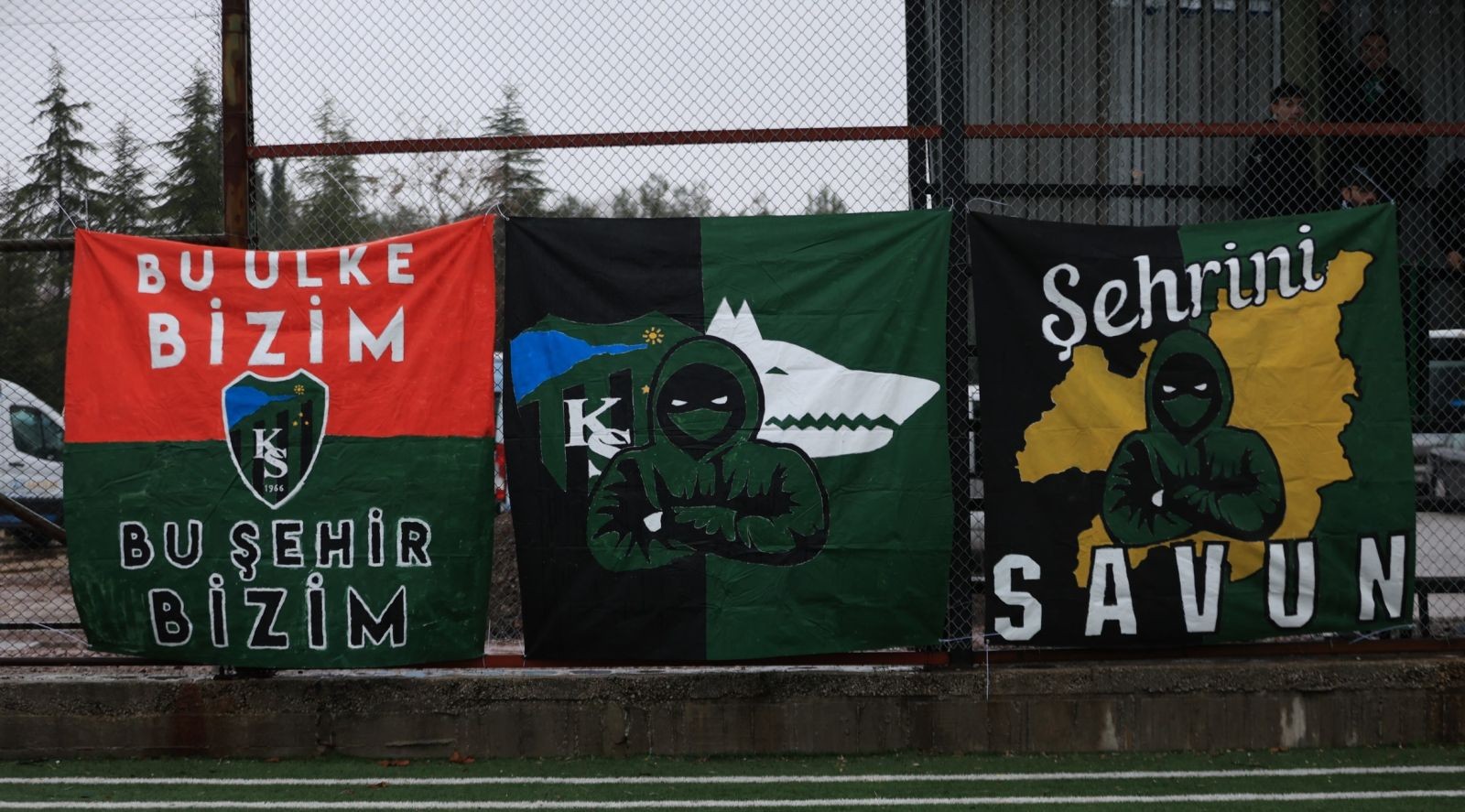 Berabere sona eren Kocaelispor - Pendikspor U-14 maçının fotoğrafları - Resim: 1